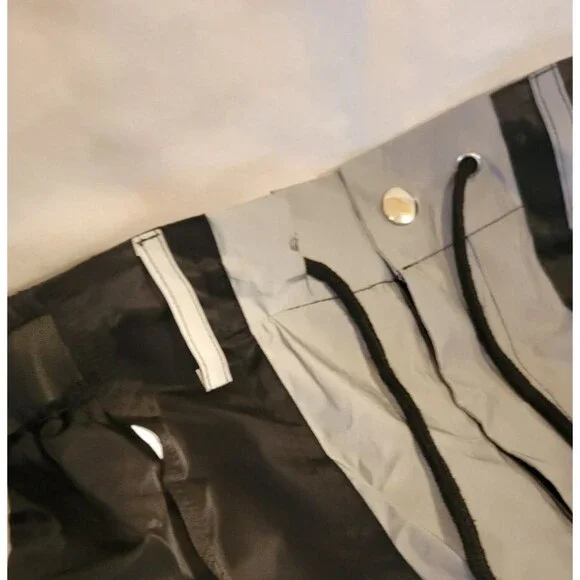 IHeartRaves SM Reflective Cargo Headbanger Sweatpants and Reflective Shrug Set - Picture 3 of 9